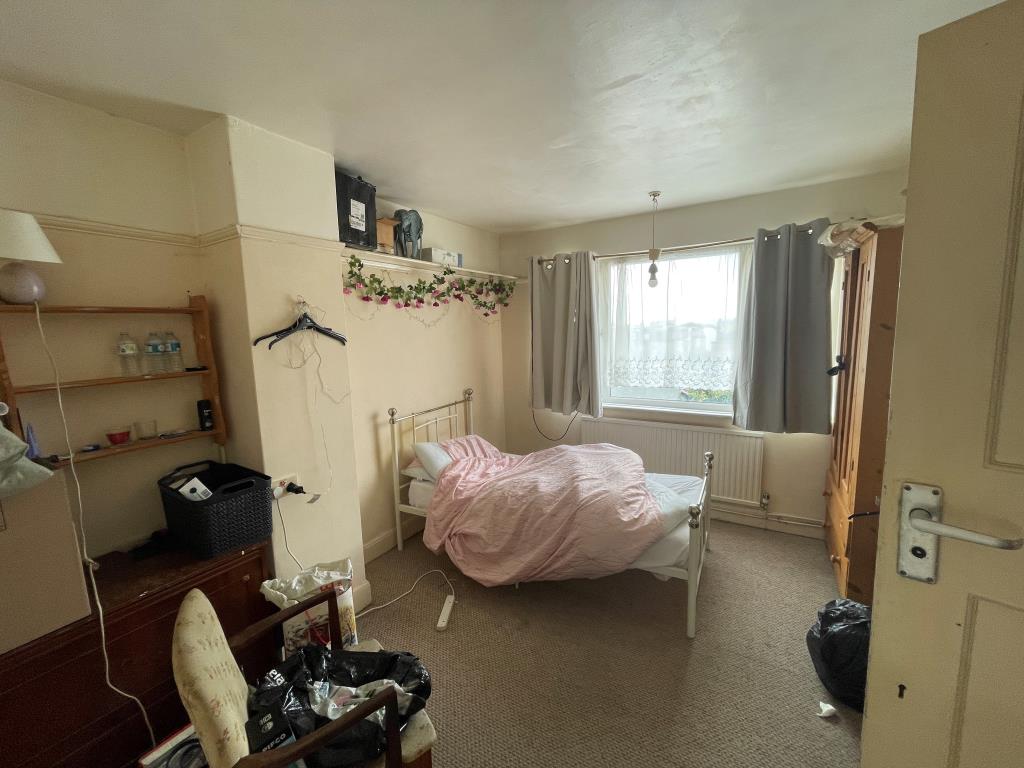 Lot: 144 - THREE-BEDROOM HOUSE FOR IMPROVEMENT - Bedroom Two